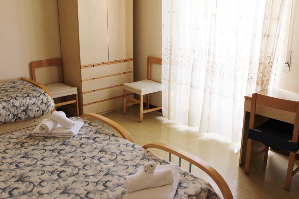 Hotel Hamburg セニガッリア エクステリア 写真