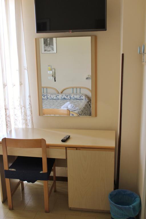 Hotel Hamburg セニガッリア エクステリア 写真