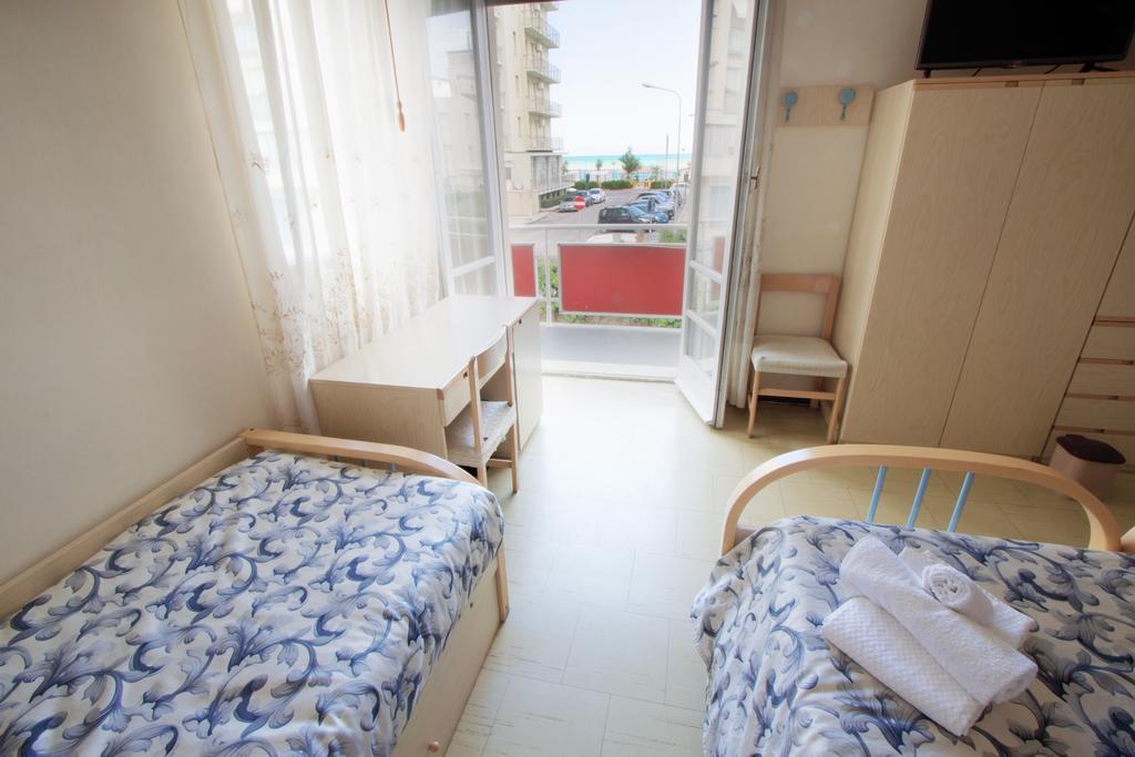 Hotel Hamburg セニガッリア エクステリア 写真